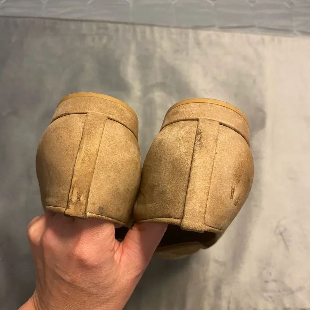 Stuart Weitzman suede flats, size 8 - Picture 5 of 8